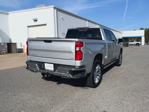 Used 2019 Chevrolet Silverado 1500 LTZ w/ LTZ Premium Package image 8