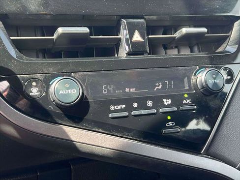 Certified 2023 Toyota Camry SE w/ Cold Weather Package FWD image 33