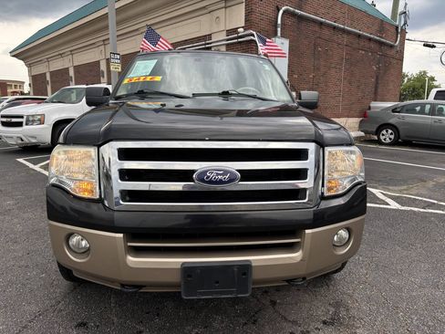 Used 2014 Ford Expedition EL XLT w/ Equipment Group 202A AWD/4WD image 4