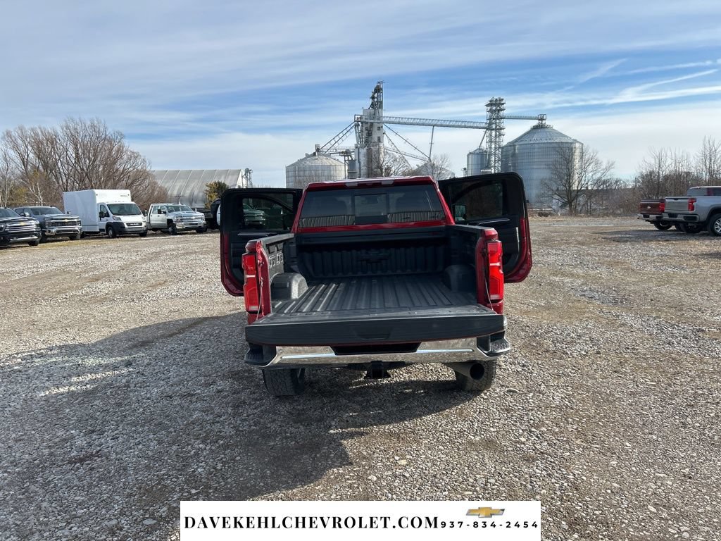 Used 2025 Chevrolet Silverado 2500 LTZ w/ LTZ Plus Package AWD/4WD image 27