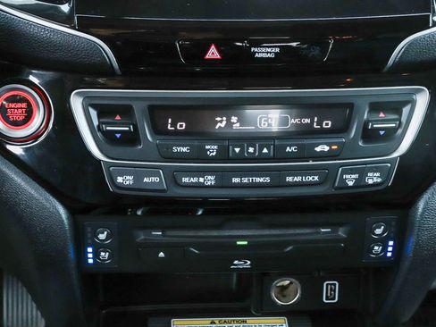 Used 2019 Honda Pilot Elite image 22