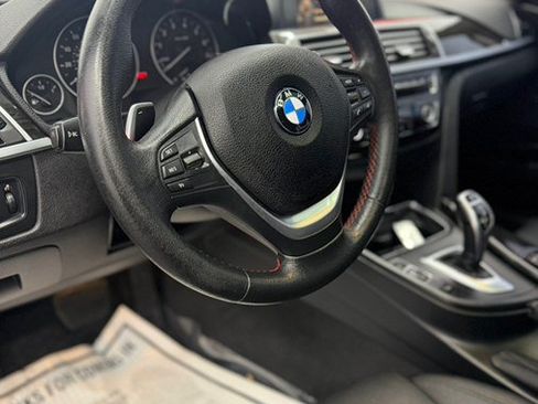 Used 2017 BMW 330i xDrive Sedan AWD/4WD image 22
