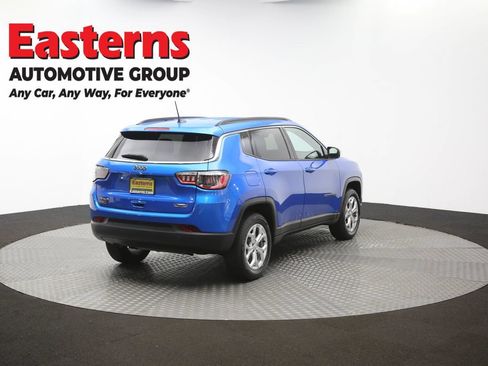 Used 2024 Jeep Compass Latitude AWD/4WD image 38