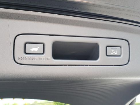 Certified 2025 Acura ADX AWD image 10
