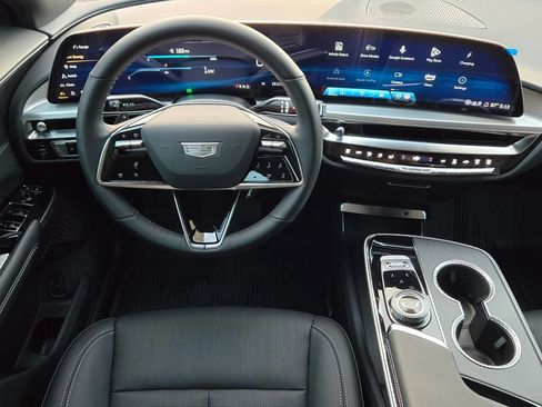 New 2025 Cadillac Lyriq Sport image 14