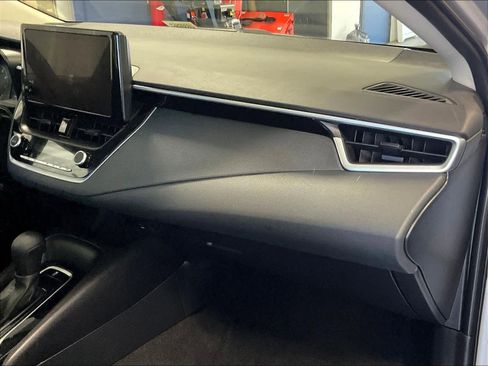 Used 2024 Toyota Corolla LE image 13