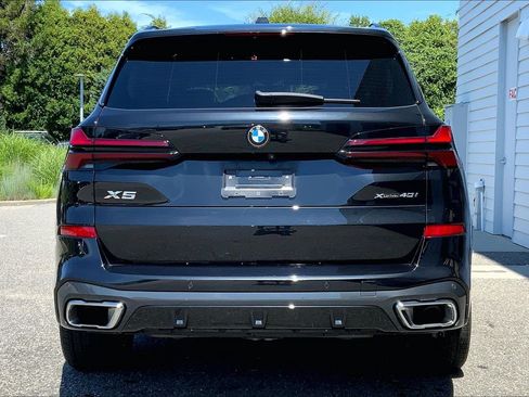 Used 2024 BMW X5 xDrive40i w/ M Sport Package AWD/4WD image 5