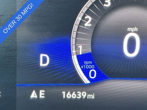 Used 2025 Volkswagen Taos SE image 17