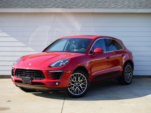 Used 2017 Porsche Macan S image 10