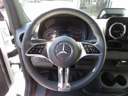 New 2025 Mercedes-Benz Sprinter 2500 image 23