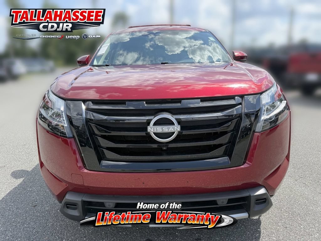 Used 2023 Nissan Pathfinder SL w/ Black Appearance Package AWD/4WD image 10