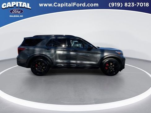 Used 2020 Ford Explorer ST w/ ST Street Pack image 9