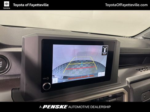 Certified 2025 Toyota Tacoma SR5 w/ SR5 Upgrade Package AWD/4WD image 23