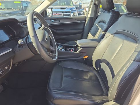 Used 2023 Jeep Grand Cherokee L Limited image 13