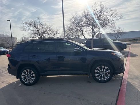 Certified 2024 Toyota RAV4 XLE Premium image 4