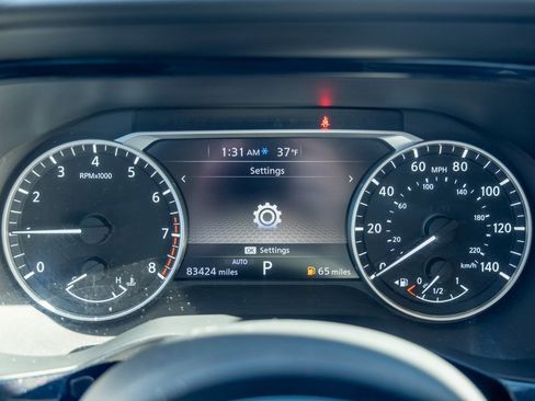 Used 2022 Nissan Pathfinder SV image 15