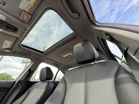 Used 2015 BMW 320i xDrive Sedan AWD/4WD image 14
