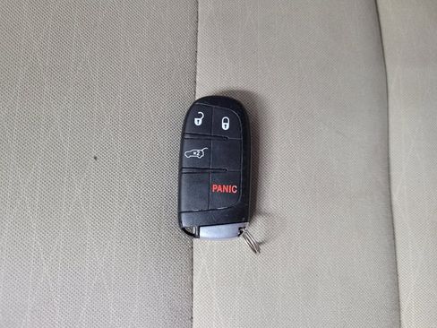 Used 2018 Dodge Durango SXT w/ Quick Order Package 2BB image 32