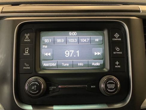 Used 2017 RAM 1500 Classic SLT image 19