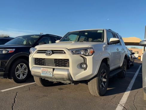 Certified 2024 Toyota 4Runner TRD Off-Road image 2