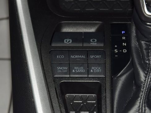 Used 2024 GMC Yukon Denali Ultimate image 35