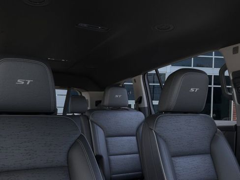 New 2025 Buick Enclave Sport Touring w/ LPO, All-Weather Package image 48