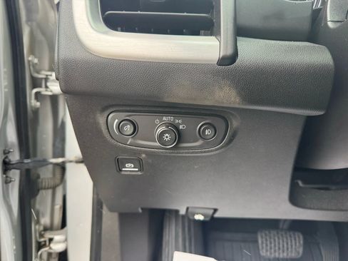 Used 2018 GMC Terrain SLT w/ Preferred Package image 16