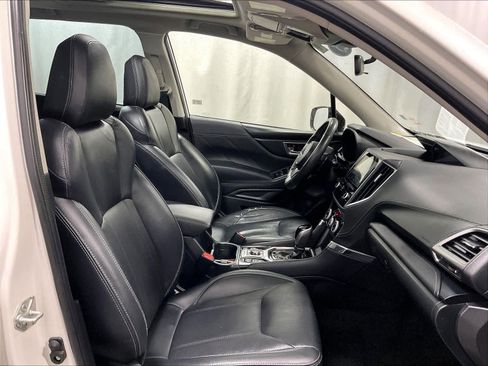 Used 2023 Subaru Forester Touring image 11