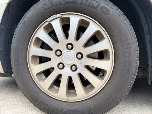 Used 2008 Buick Lucerne CX FWD image 9