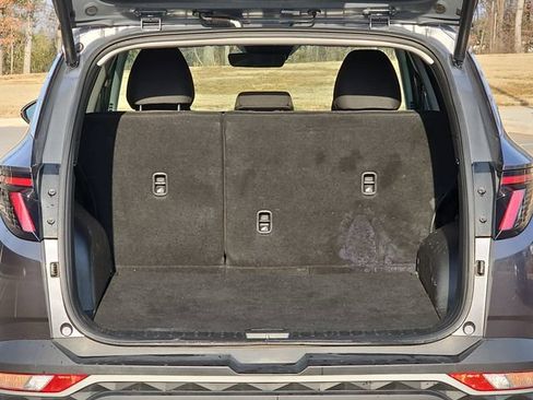 Used 2023 Hyundai Tucson SEL FWD image 16