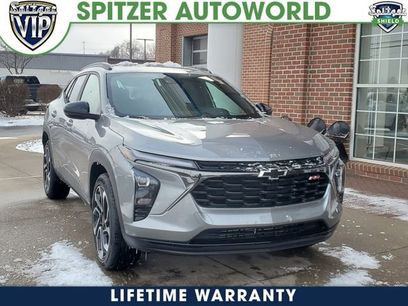 New 2025 Chevrolet Trax RS w/ Sunroof Package