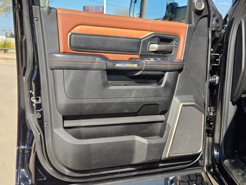 Used 2022 RAM 3500 Limited image 11