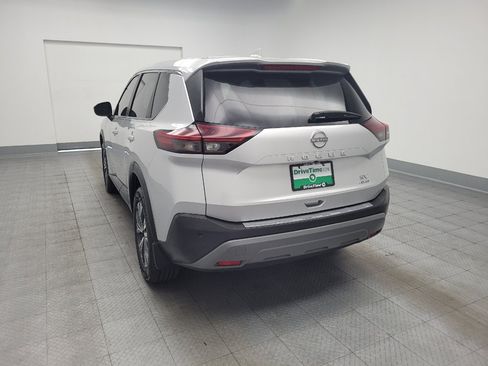Used 2022 Nissan Rogue SV FWD image 6