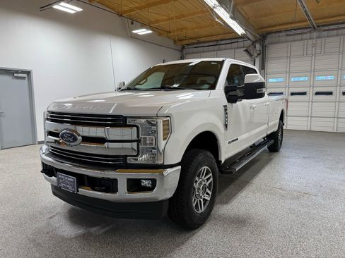 Used 2019 Ford F250 Lariat w/ Tow Technology Bundle AWD/4WD image 2