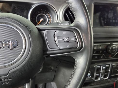 Used 2023 Jeep Gladiator Sport image 17