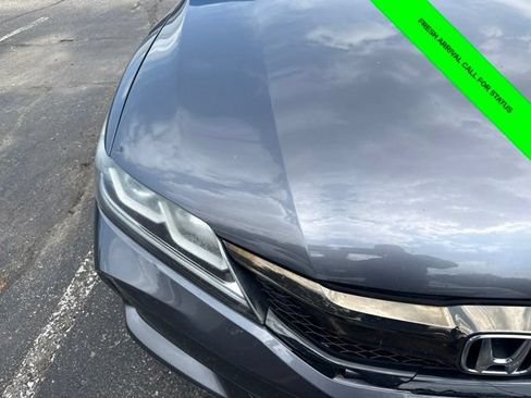 Used 2017 Honda Accord EX-L image 3