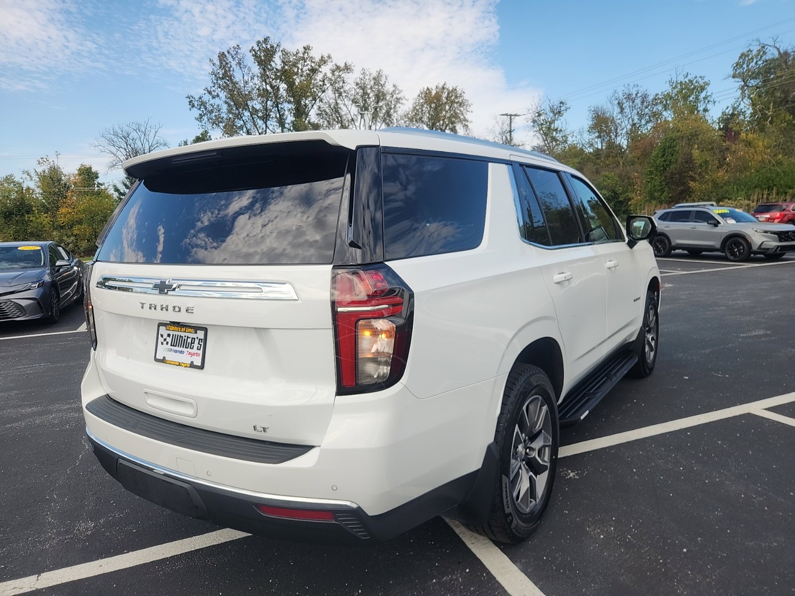 Used 2024 Chevrolet Tahoe LT w/ LT Signature Package AWD/4WD image 9