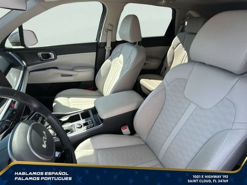 Used 2025 Kia Sorento EX w/ Panoramic Sunroof Package AWD/4WD image 19
