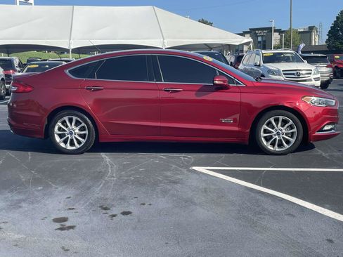 Used 2017 Ford Fusion Energi Titanium FWD image 8