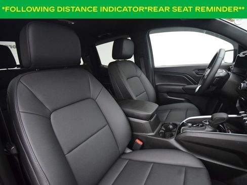 Used 2025 Chevrolet Colorado Trail Boss AWD/4WD image 19