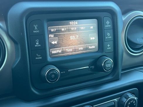 Used 2021 Jeep Wrangler Unlimited Sport AWD/4WD image 22