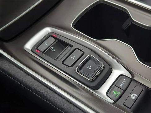 Used 2022 Honda Accord Touring image 13