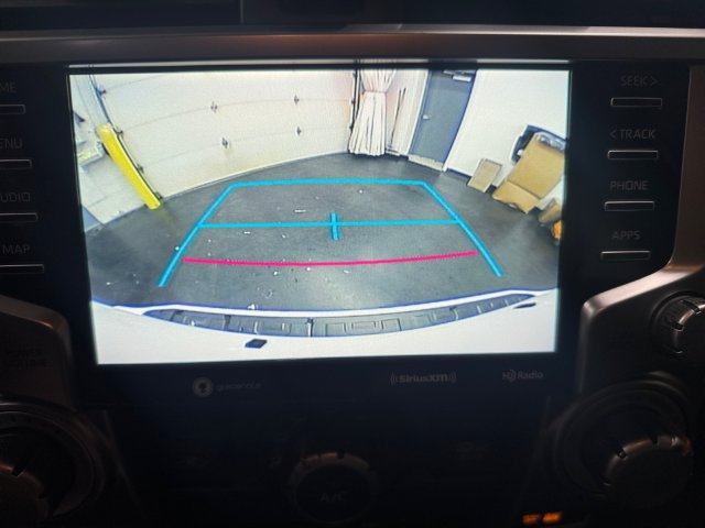 Used 2023 Toyota 4Runner SR5 Premium w/ Moonroof Package AWD/4WD image 17