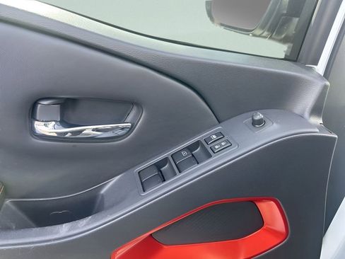 Used 2023 Nissan Frontier PRO-4X w/ Pro-4X Premium Package image 19