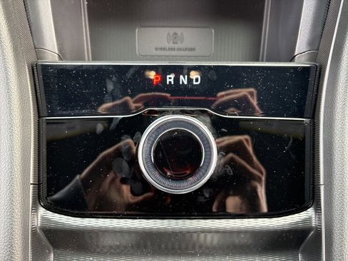 New 2025 Jeep Grand Cherokee Laredo X w/ Luxury Tech Group I image 24