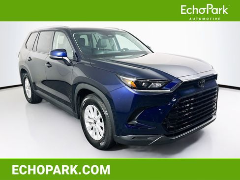 Used 2025 Toyota Grand Highlander XLE image 1