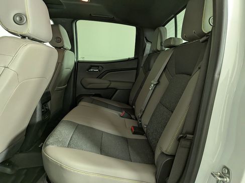 Certified 2024 Chevrolet Colorado ZR2 w/ Technology Package AWD/4WD image 34