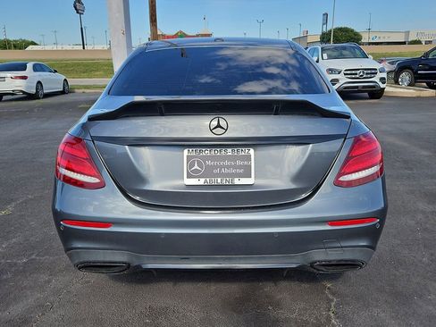 Certified 2017 Mercedes-Benz E 300 4MATIC image 6