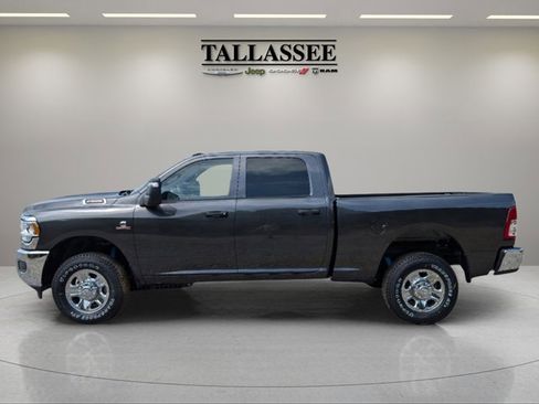 New 2024 RAM 2500 Tradesman w/ Chrome Appearance Group image 8