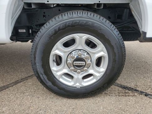 Certified 2025 Ford F250 XLT image 5